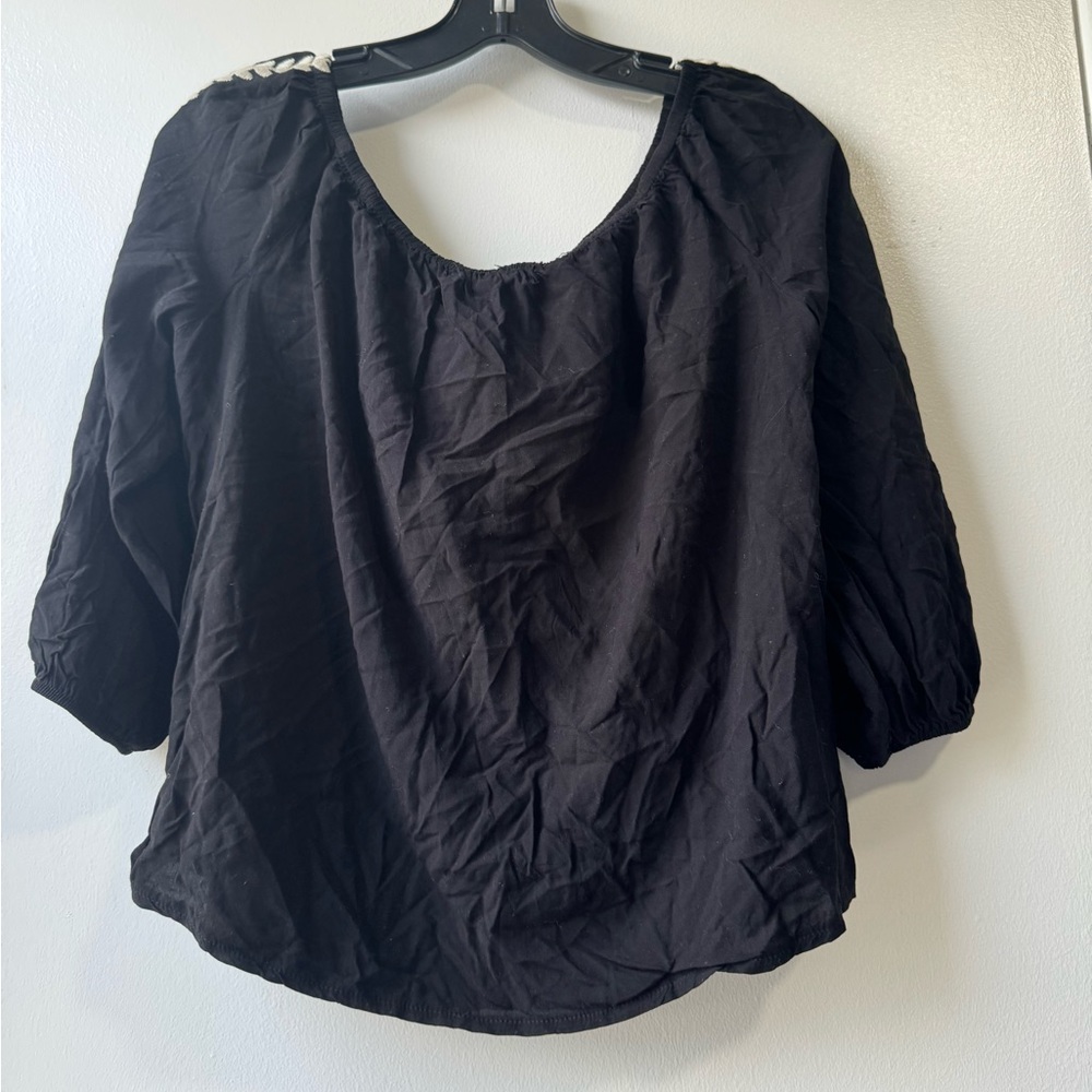 Solitaire Women’s Off the Shoulder Embroidered Top - Picture 7 of 10